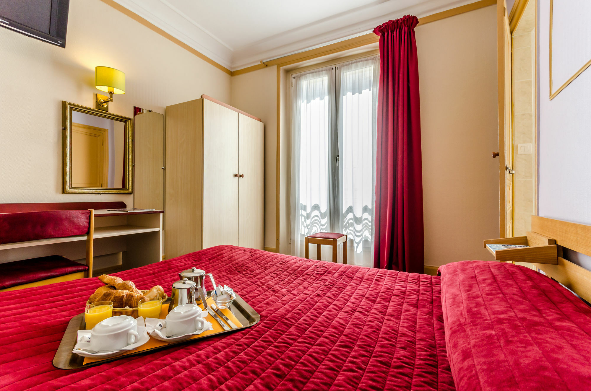 Avenir Hotel Montmartre Paris Exterior photo